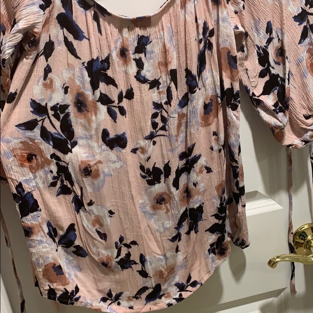 Blouse - Picture 2 of 4